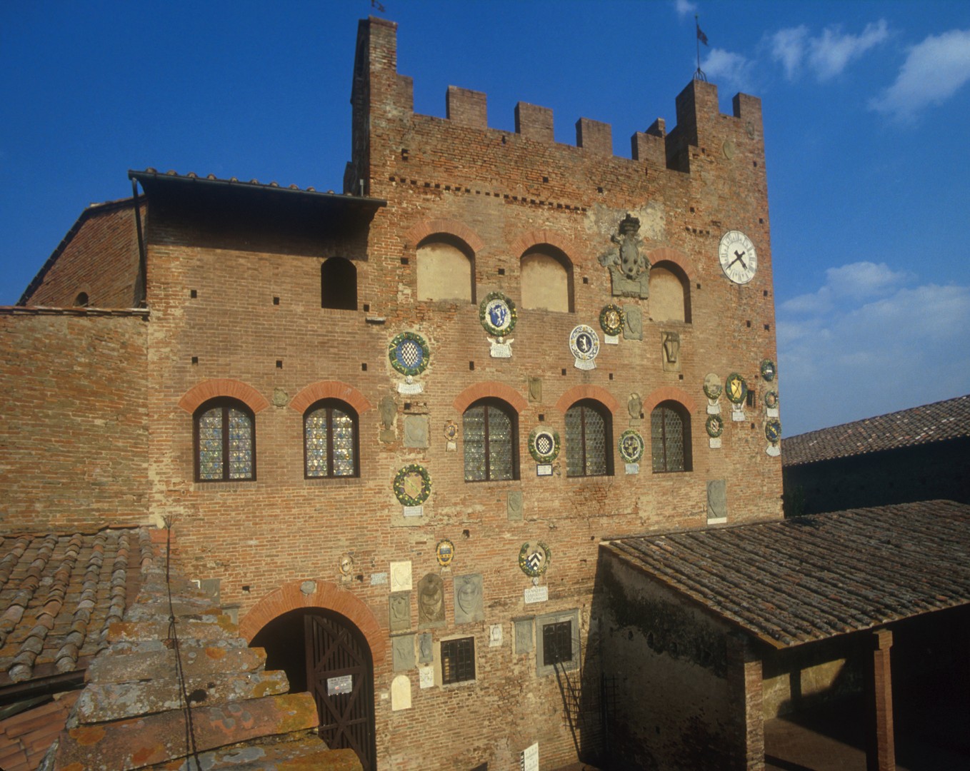 Palazzo Pretorio 1 Copia